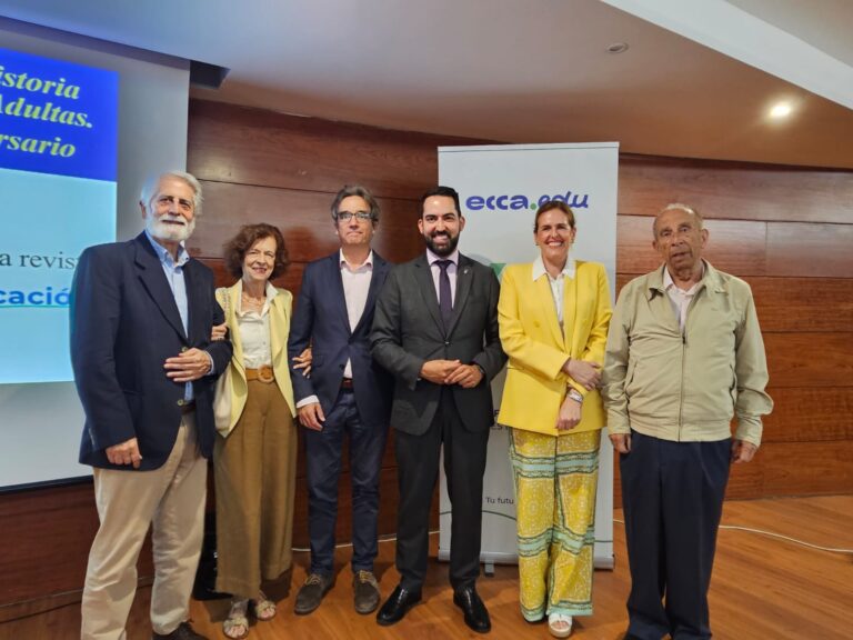 La ULPGC acoge la conferencia de ecca.edu Radio ECCA, un hito en la historia de la Educación de Personas Adultas
