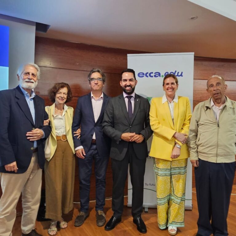 La ULPGC acoge la conferencia de ecca.edu Radio ECCA, un hito en la historia de la Educación de Personas Adultas