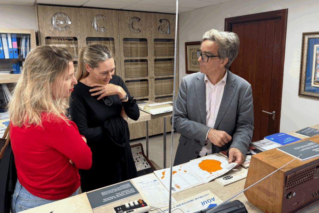 ecca.edu y Fundación Sergio Alonso firman un convenio para formar a profesorado en Inteligencia Artificial