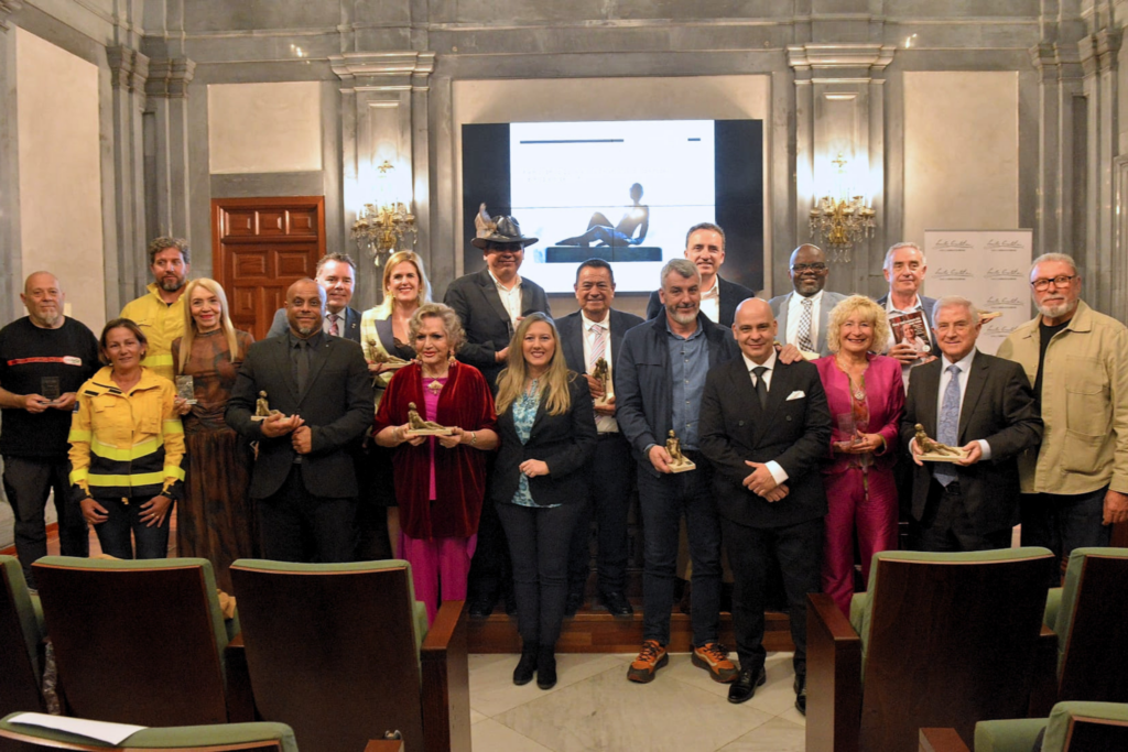 ecca.edu recibe el Premio Emilio Castelar por su compromiso con la educación y los Derechos Humanos (2)