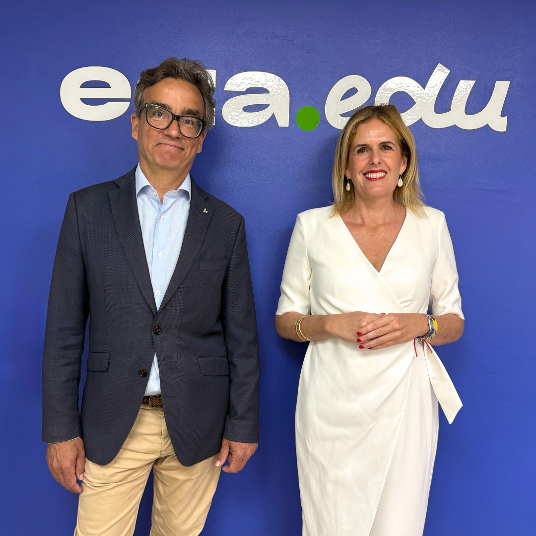 Gorety Almeida Hernández, primera persona laica en asumir la Dirección General de ecca.edu