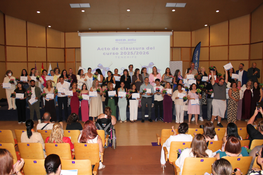ecca.edu celebra la graduación de su alumnado en Tenerife en la Universidad de La Laguna