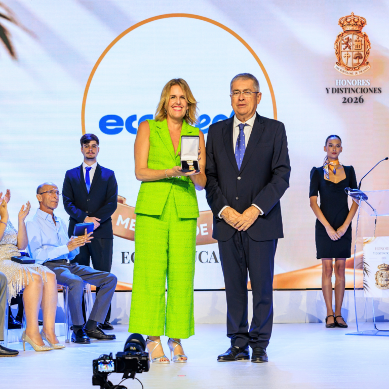 ecca.edu recibe la Medalla de Oro del municipio de San Bartolomé de Tirajana por su impacto educativo